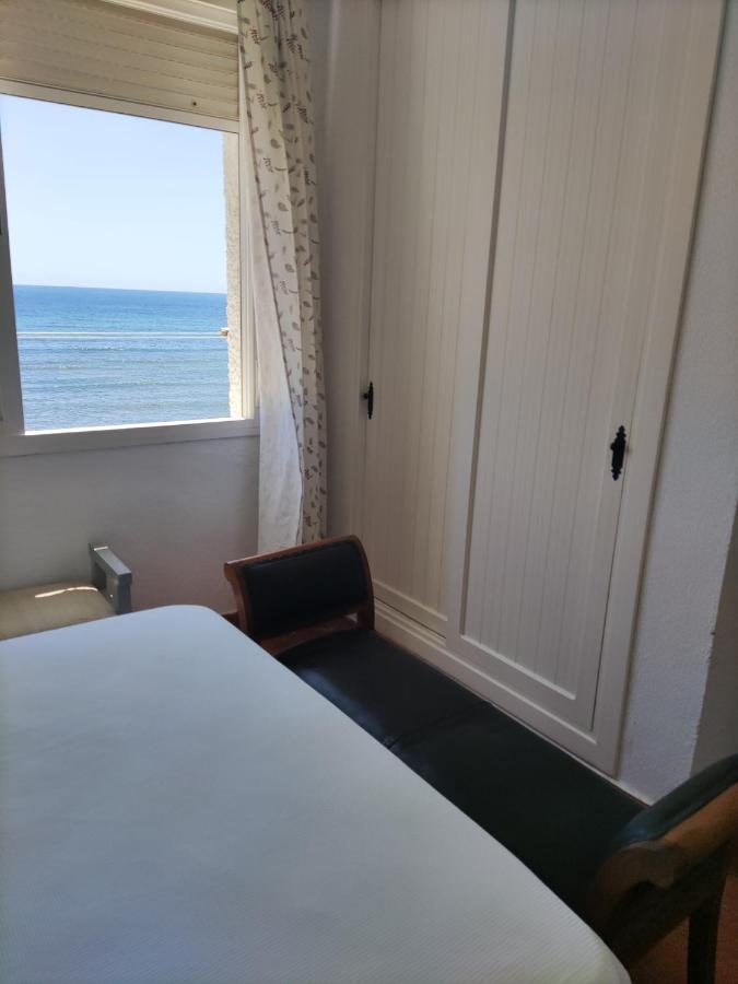 Canos De Meca Apartamento Frente Al Mar Лос-Каньос-де-Мека Экстерьер фото